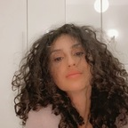 bea_curly profile picture