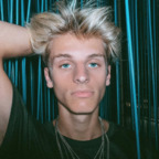 Mark (duhitzmark) Leaks OnlyFans 

 profile picture